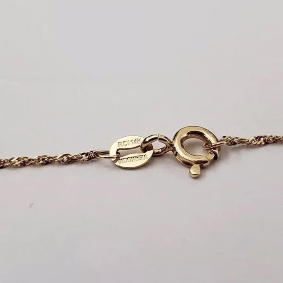 14K Yellow Gold Baroque Pearl Stationary Necklace 18" - Picture 6 of 6